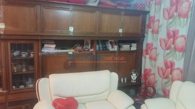 Tirane, jepet me qera apartament 1+1+Ballkon Kati 3, 65 m² 420 € (Zogu i Zi)