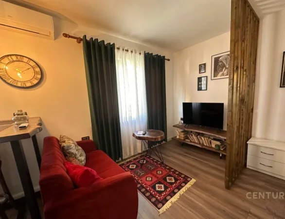 Tirane, jepet me qera garsonier 1+1 Kati 5, 30 m² 420 € (21 Dhjetori)