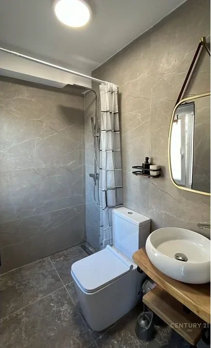 Tirane, jepet me qera garsonier 1+1 Kati 5, 30 m² 420 € (21 Dhjetori)