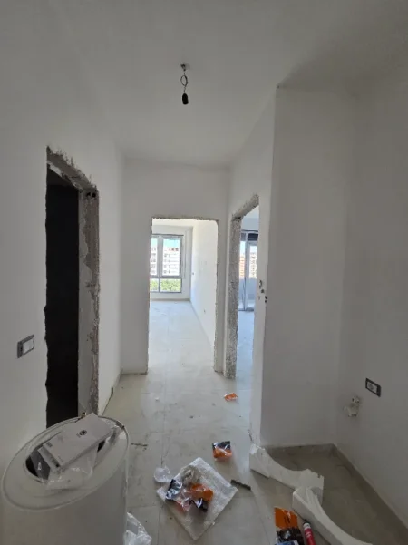 Tirane, shes apartament 1+1+Ballkon , 66 m² 99.630 € (Qerret)