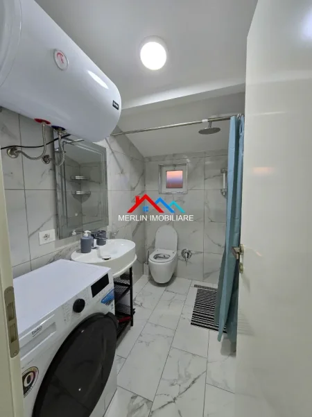 Tirane, jepet me qera apartament 2+1+Ballkon Kati 3, 80 m² 600 € (RRUGA VIKTO HYGO,BLLOKU I AMBASADAVE)
