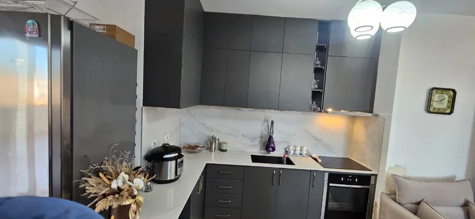 Tirane, shitet apartament 1+1+Ballkon Kati 4, 62 m² 150.000 € (Shkolla Mihal Grameno)