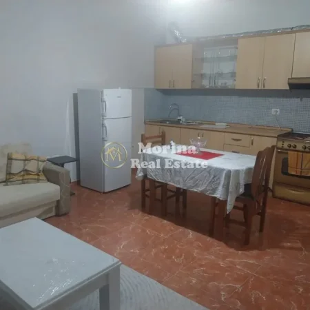 Tirane, jepet me qera apartament 1+1 Kati 3, 60 m² 470 € (Rruga e Elbasanit)