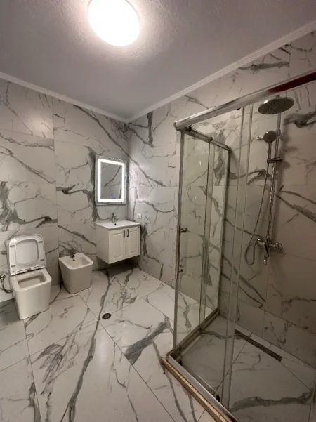 Tirane, shitet apartament 2+1+Ballkon Kati 2, 95 m² 169.000 € (Vila L) Astir