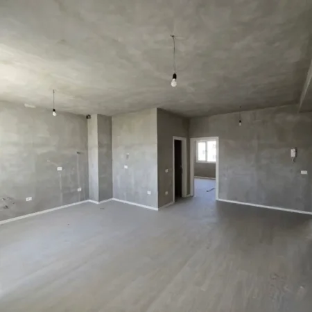 Tirane, shitet apartament 2+1 Kati 9, 136 m² 231.200 € (RIVER REZIDENCE)