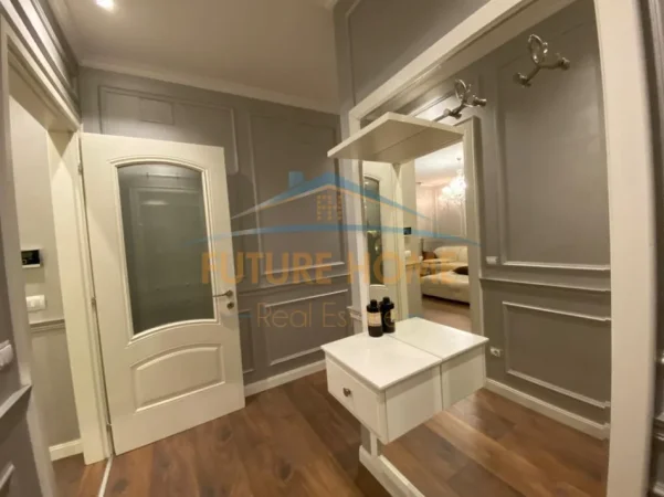 APARTAMENT 2+1 ME QERA , AMBASADOR 3 , STADIUMI AIR ALBANIA