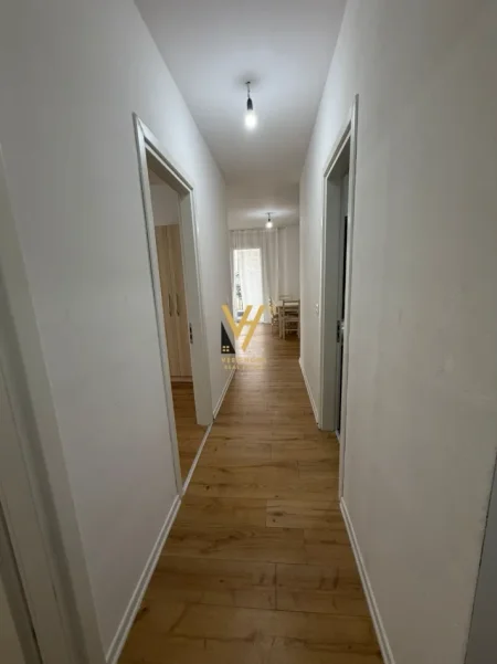 Tirane, jepet me qera apartament 2+1+Ballkon Kati 2, 98 m² 620 € (DON BOSKO)