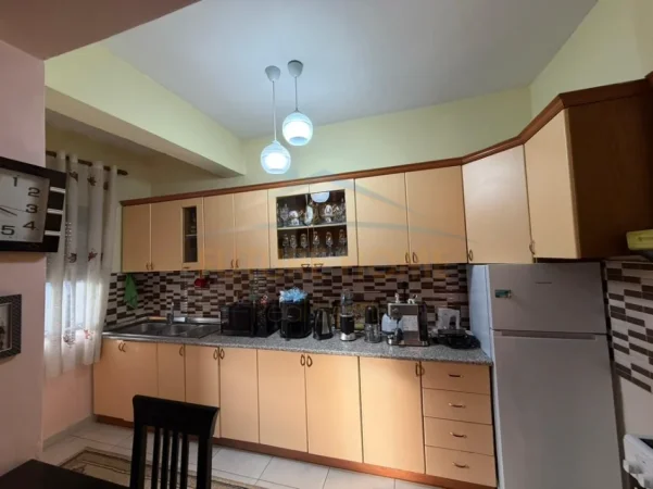 Durres, shitet apartament 2+1+Ballkon Kati 4, 86 m² 105.000 € 