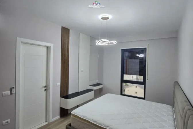 Tirane, shes apartament 2+1 Kati 4, 102 m² 270.000 € (Rruga Xhanfize Keko)