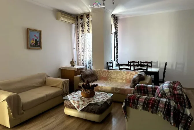 Tirane, jepet me qera apartament 2+1 Kati 3, 86 m² 520€ (porcelan)