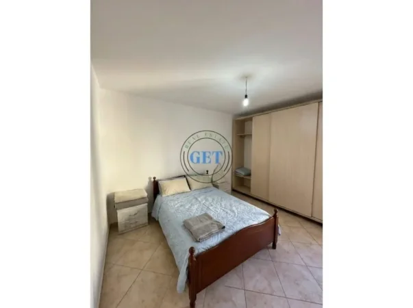 Durres, jepet me qera apartament 2+1+Ballkon Kati 4, 100 m² 370 € 