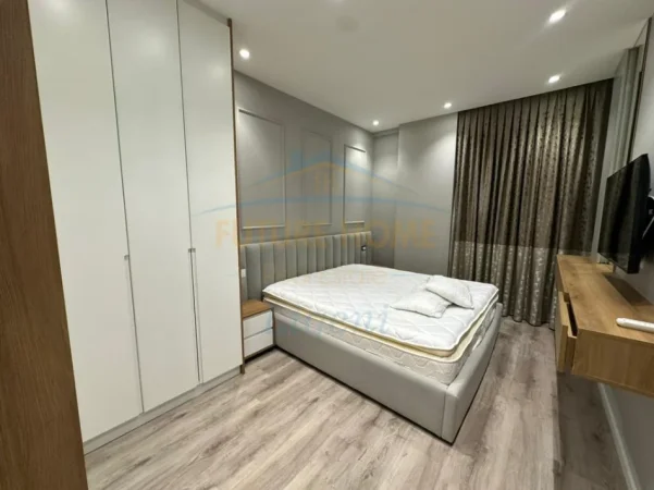 Tirane, shitet apartament 1+1 Kati 2, 59 m² 230.000 € (shkolla e kuqe)