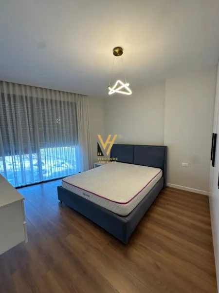 Tirane, jepet me qera apartament 1+1+Ballkon Kati 1, 77 m² 800 € (LIQENI I THATE)
