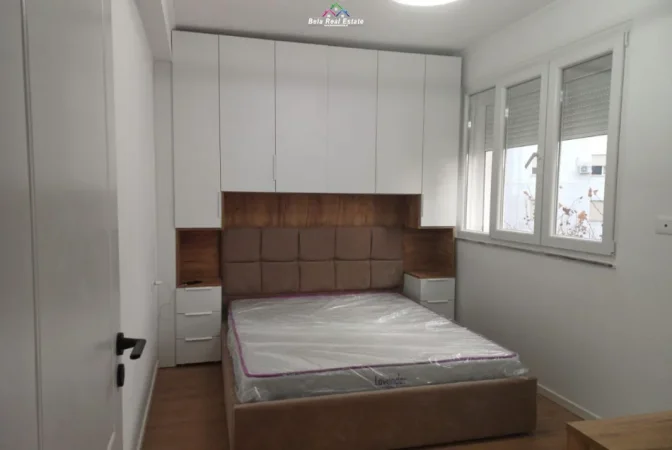 Tirane, jepet me qera apartament 1+1 Kati 5, 48 m² 490 € (Rruga Androkli Kostallari)