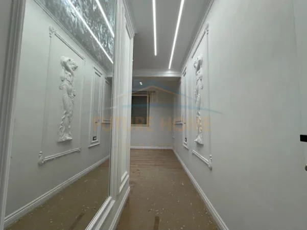 Tirane, shitet apartament 1+1 , 71 m² 140.000 € (unaza e re)