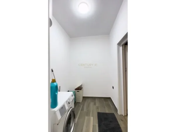 Tirane, shitet apartament 2+1 Kati 1, 100 m² 180.000 € (Kodra e Diellit)