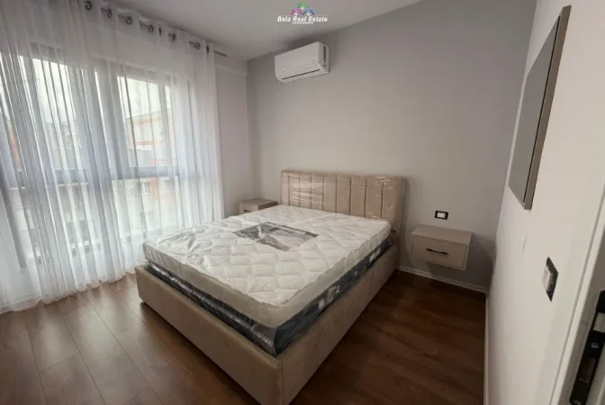 Tirane, jepet me qera apartament 1+1 Kati 5, 69 m² 730 € (Rruga Filip Jano)