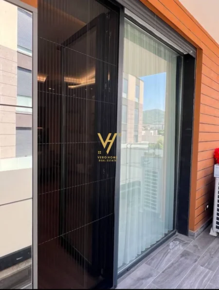 Tirane, jepet me qera apartament 2+1+Ballkon Kati 2, 120 m² 1.550 € (LUNDER)