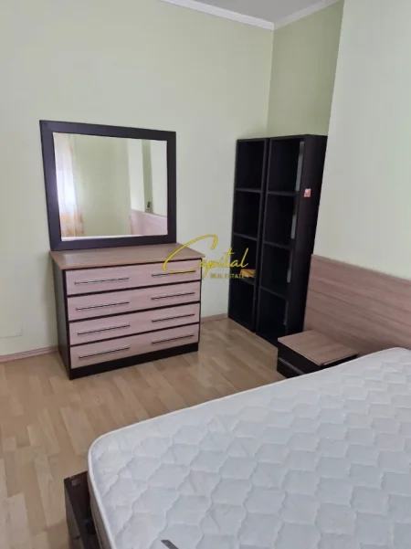 Tirane, jepet me qera apartament 2+1 Kati 5, 106 m² 750 € (KOMUNA E PARISIT)