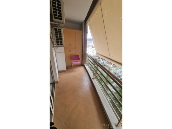 Tirane, shitet apartament 2+1 Kati 6, 93 m² 210.000 € (21 Dhjetori)