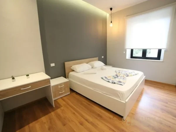 Tirane, jepet me qera apartament 2+1 , 78 m² 1.000 € 