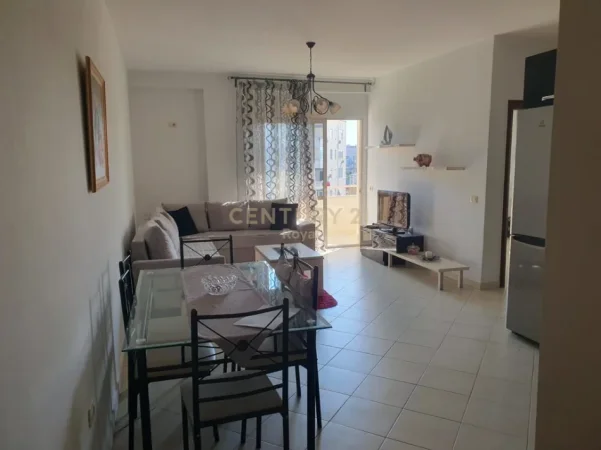 Tirane, jepet me qera apartament 2+1 Kati 3, 95 m² 500 € 