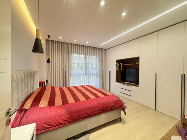 Tirane, shitet apartament 2+1 Kati 1, 122 m² 440.000 € 