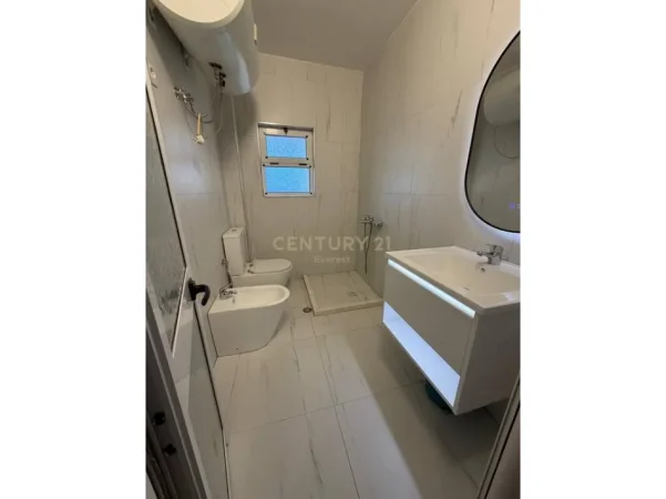 Tirane, shitet apartament 1+1 Kati 5, 58 m² 95.000 € 