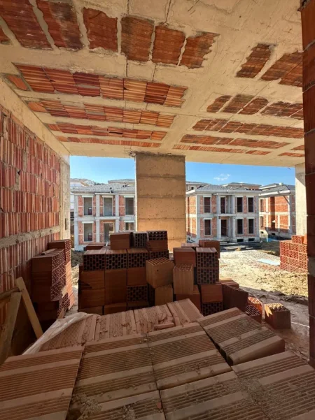 Tirane, shitet 3+1 Kati 0, 715.500 €