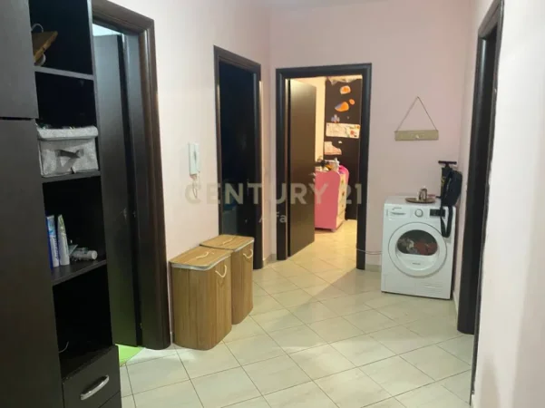 Tirane, shitet apartament 2+1 Kati 3, 110 m² 165.000 € 