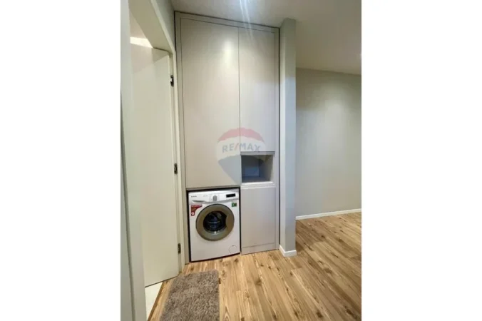 Tirane, jepet me qera apartament , 74 m² 830 € 