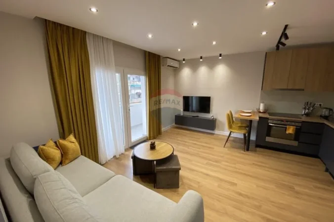 Tirane, jepet me qera apartament , 50 m² 600 € (Rruga Tefta Tashko, Tiranë)