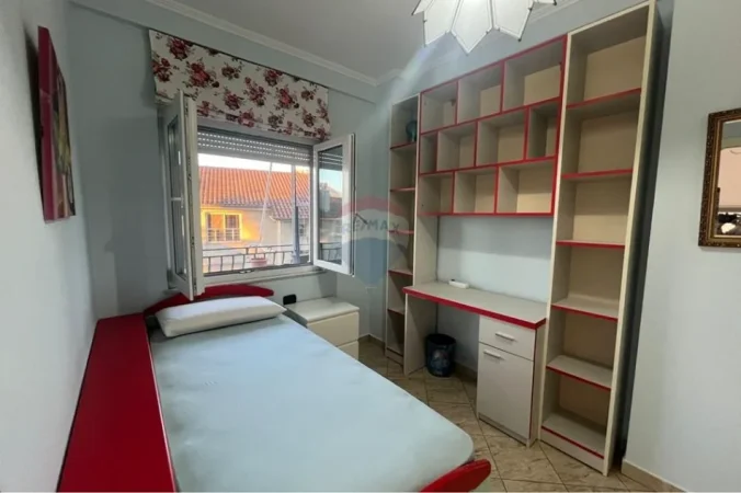 Tirane, jepet me qera apartament , 80 m² 551 € 
