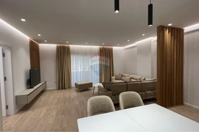 Tirane, jepet me qera apartament , 120 m² 1.201 € 