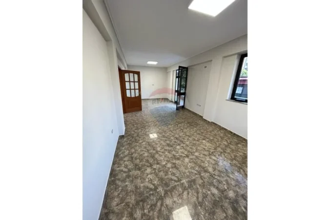 Tirane, jepet me qera apartament , 124 m² 1.200 € 