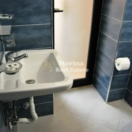 Tirane, jepet me qera garsonier Kati 2, 35 m² 400 € (Rruga e Durresit)