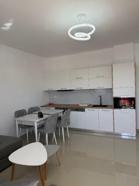 Tirane, jepet me qera apartament 1+1 Kati 5, 70 m² 480 € (Astir)