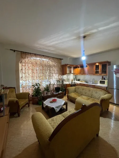 Tirane, shitet apartament 2+1 Kati 2, 85 m² 120.000 € (Kodra e Priftit)