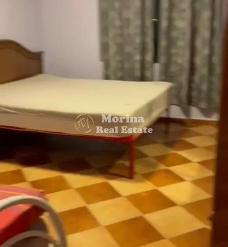 Tirane, jepet me qera apartament 1+1 Kati 1, 77 m² 400 € (Rruga e Dibres)