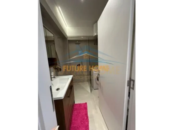 Tirane, jepet me qera apartament 1+1 Kati 1, 90 m² 450 € (Rruga e Elbasanit)