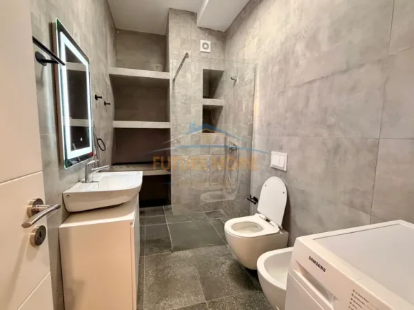 Qera, Apartament 1+1,Komuna Parisit, Tirane. 850 €, PLUS61121
