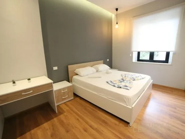 Tirane, jepet me qera apartament 2+1 Kati 2, 78 m² 1.000 € (Blloku)