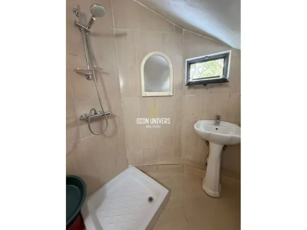 Tirane, jepet me qera garsonier 1+1 Kati 3, 40 m² 390 € (Stadiumi Arena)