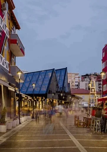 Tirane, jepet me qera zyre , 68 m² 600 € 