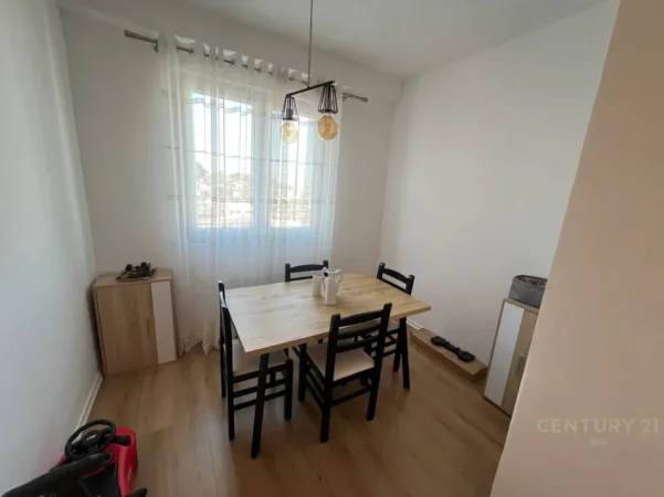 Tirane, jepet me qera apartament 2+1 Kati 10, 90 m² 550 € (Grand Gallery, Yzberisht)