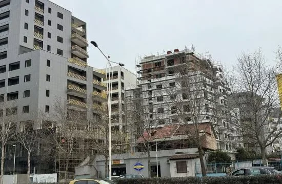 JEPET ME QERA APARTAMENT 1+1 Fringo i ri , Modern ,  tek Kupola , Laprake , Dritan Hoxha 600 €