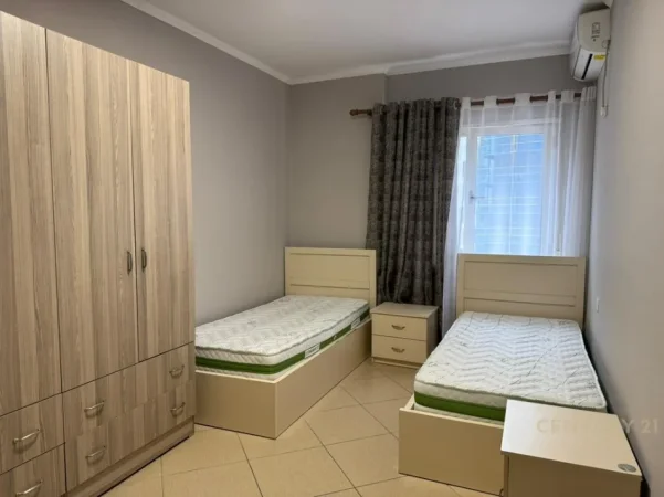 Tirane, jepet me qera apartament 2+1 Kati 2, 100 m² 650 € (Don Bosko)