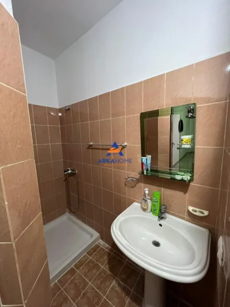 Tirane, shitet apartament 2+1+Ballkon Kati 6, 68 m² 106.000 € 
