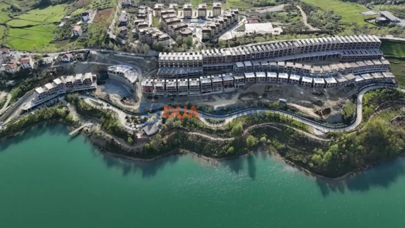 Tirane, shitet apartament 3+1 , 211 m² 390.000 € (Liqeni i Farkes)