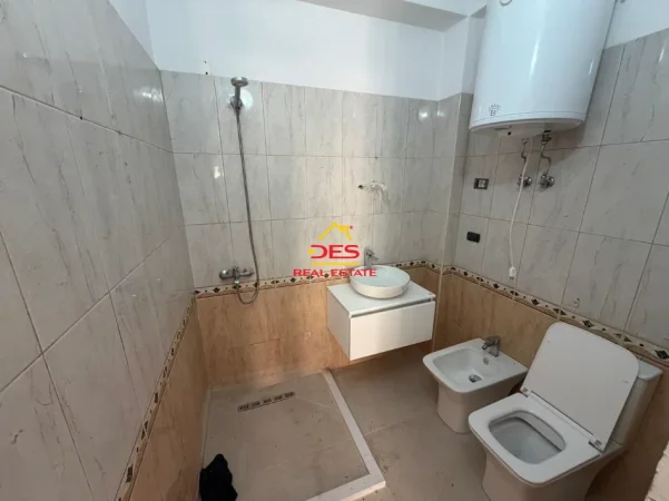 Vlore, shitet apartament 2+1+Ballkon Kati 4, 116 m² (Rruga Gjergj Arianiti)